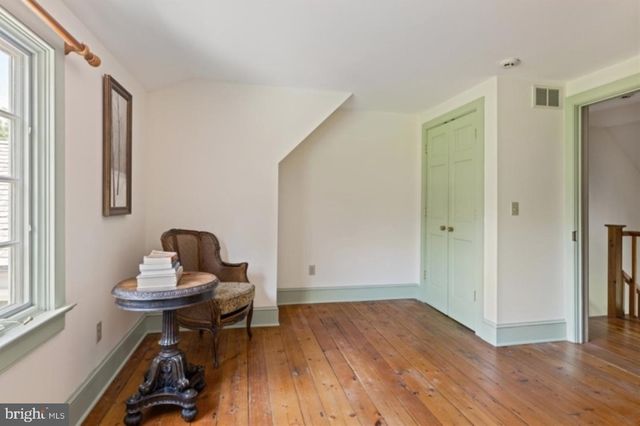 56 STRIMPLES MILL RD, Stockton, NJ 08559