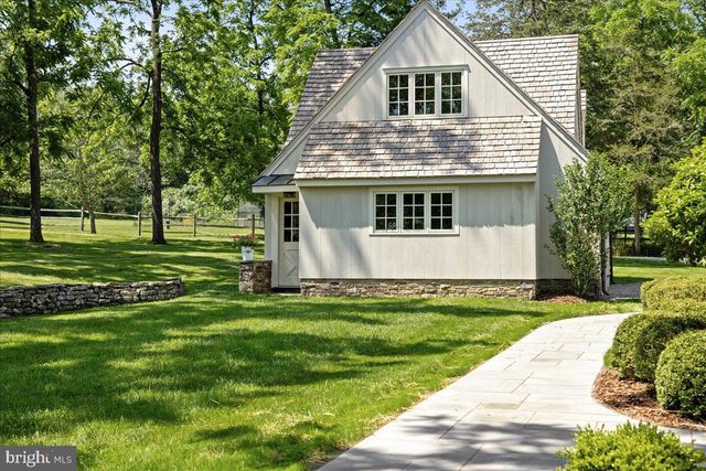 56 STRIMPLES MILL RD, Stockton, NJ 08559