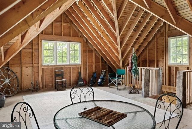 56 STRIMPLES MILL RD, Stockton, NJ 08559