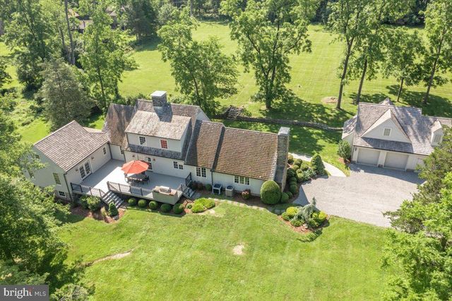 56 STRIMPLES MILL RD, Stockton, NJ 08559