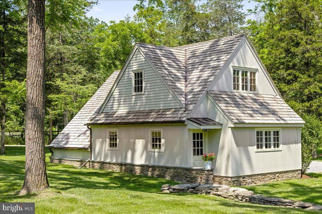 56 STRIMPLES MILL RD, Stockton, NJ 08559