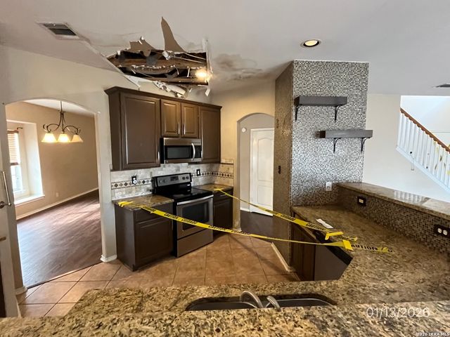 4930 Spyglass Vw, San Antonio, TX 78247