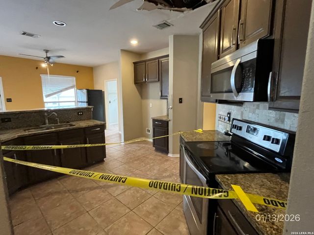 4930 Spyglass Vw, San Antonio, TX 78247