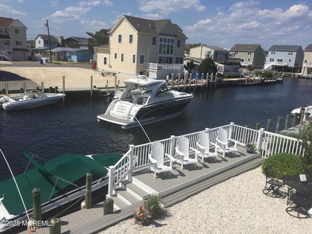 56 Nancy Drive, Beach Haven West, NJ 08050