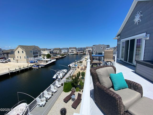 56 Nancy Drive, Beach Haven West, NJ 08050