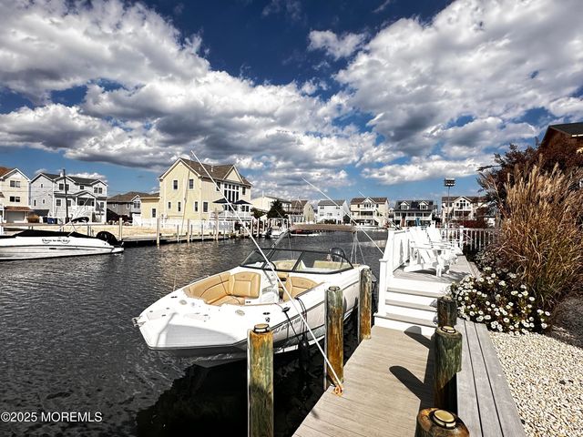 56 Nancy Drive, Beach Haven West, NJ 08050