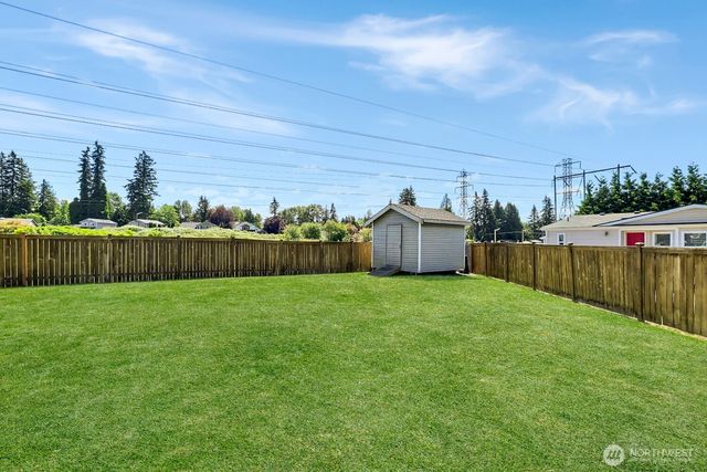 8630 19th Street SE, Lake Stevens, WA 98258