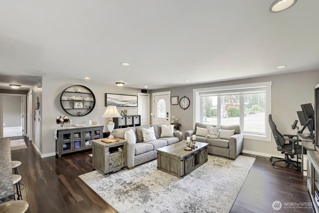 8630 19th Street SE, Lake Stevens, WA 98258