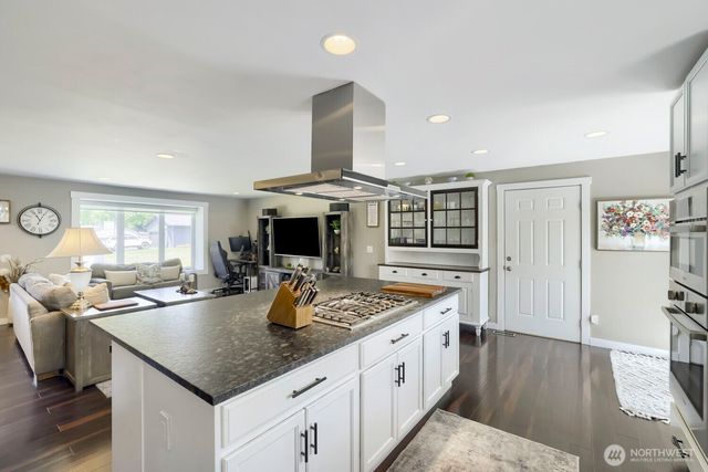8630 19th Street SE, Lake Stevens, WA 98258