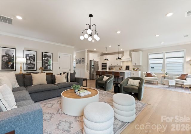 11117 Lochmere Road, Charlotte, NC 28278