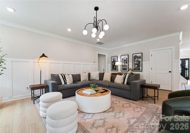 11117 Lochmere Road, Charlotte, NC 28278