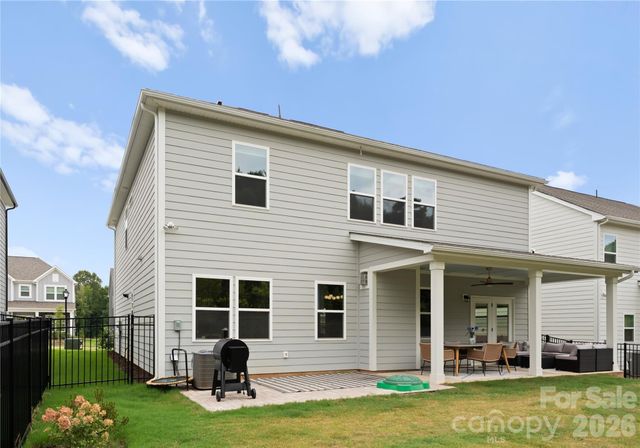 11117 Lochmere Road, Charlotte, NC 28278