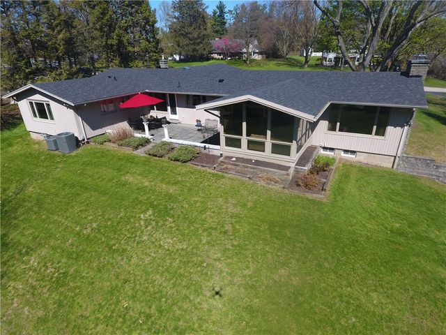 57 Hickory Ridge Road, Penfield, NY 14625
