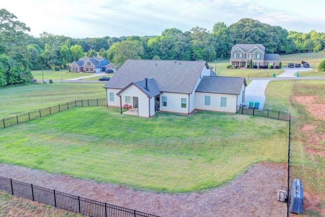 47 Emmaline Lane, Jefferson, GA 30549