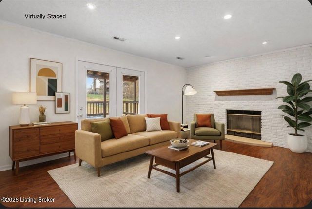 1017 Harmony Landing Rd, Goshen, KY 40026