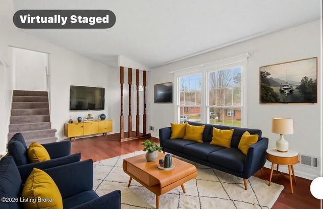 1017 Harmony Landing Rd, Goshen, KY 40026