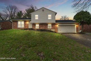 1017 Harmony Landing Rd, Goshen, KY 40026