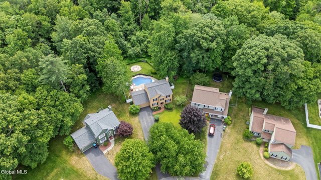 35 Commons Boulevard, Halfmoon, NY 12065