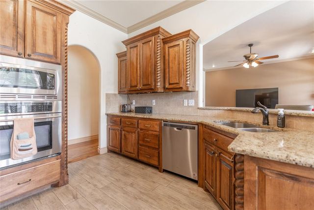 4108 Hidden Lake Circle, Moore, OK 73160