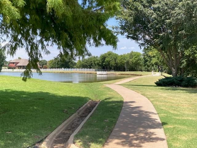 4108 Hidden Lake Circle, Moore, OK 73160