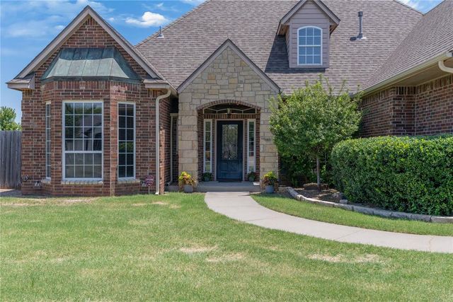 4108 Hidden Lake Circle, Moore, OK 73160