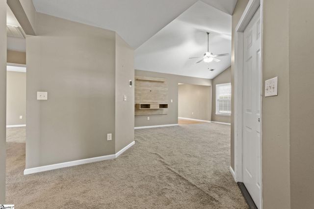 101 Maravista Avenue, Greenville, SC 29617
