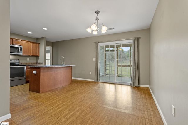 101 Maravista Avenue, Greenville, SC 29617