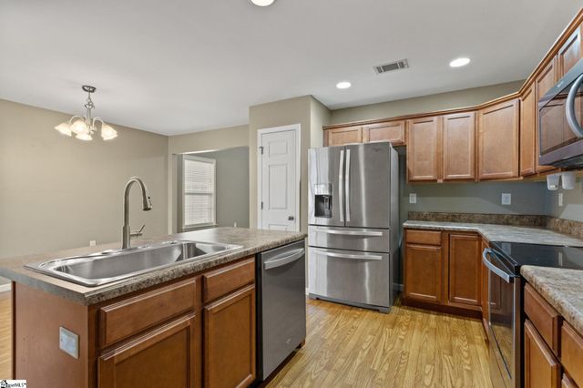 101 Maravista Avenue, Greenville, SC 29617