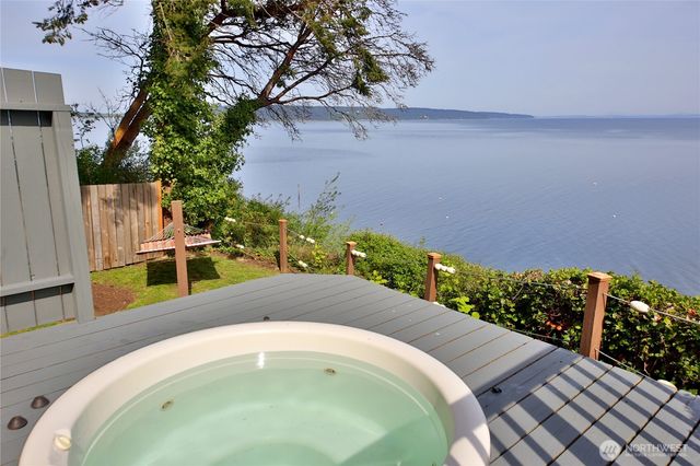 2999 Saratoga Road, Langley, WA 98260