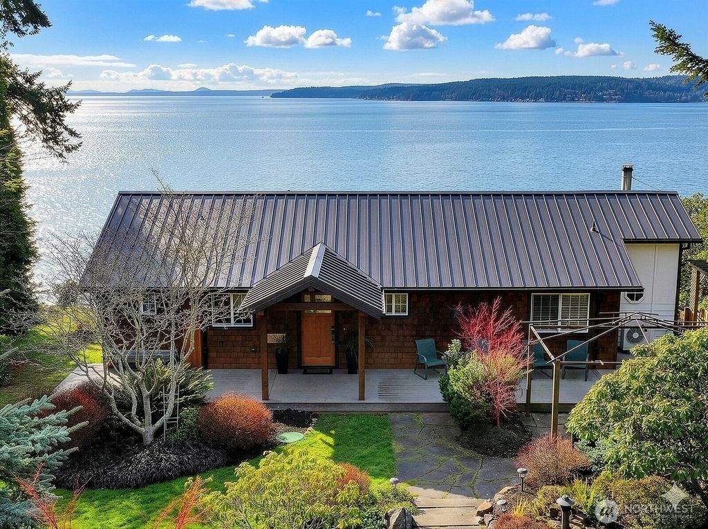 2999 Saratoga Road, Langley, WA 98260