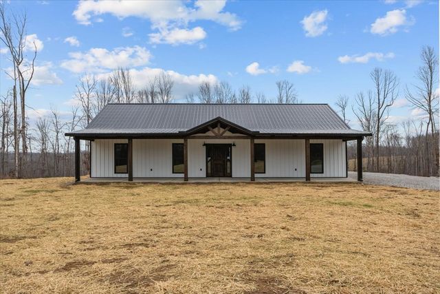 1690 Lucas Ridge, Waverly, TN 37185