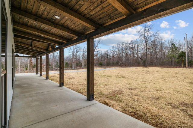 1690 Lucas Ridge, Waverly, TN 37185