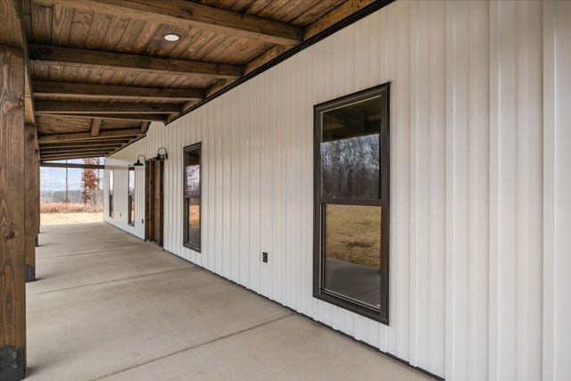 1690 Lucas Ridge, Waverly, TN 37185