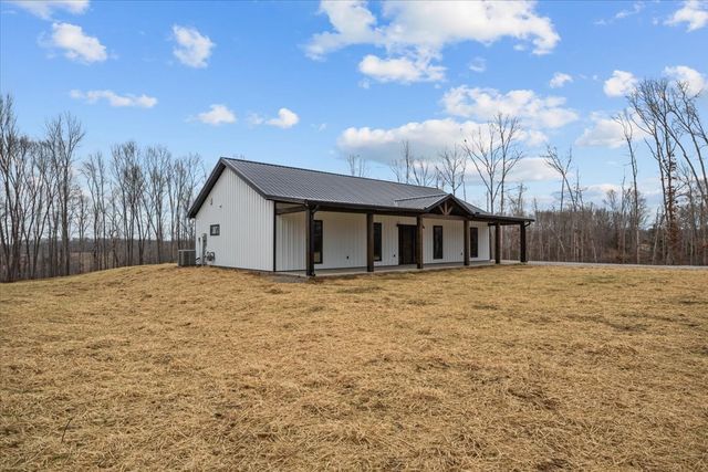 1690 Lucas Ridge, Waverly, TN 37185