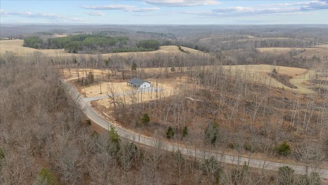 1690 Lucas Ridge, Waverly, TN 37185