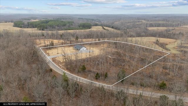 1690 Lucas Ridge, Waverly, TN 37185