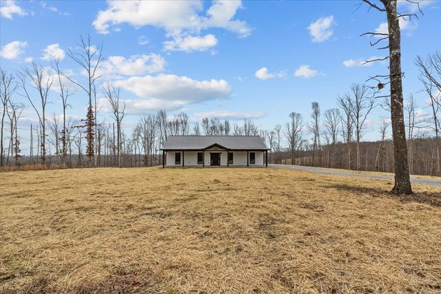 1690 Lucas Ridge, Waverly, TN 37185
