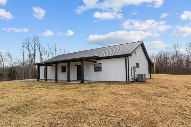 1690 Lucas Ridge, Waverly, TN 37185