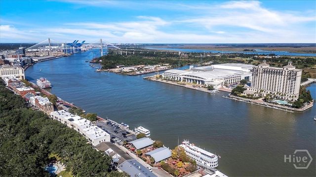 32 Habersham Street, Savannah, GA 31401