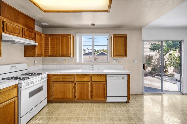 465 E Afton Lane, Anaheim, CA 92805