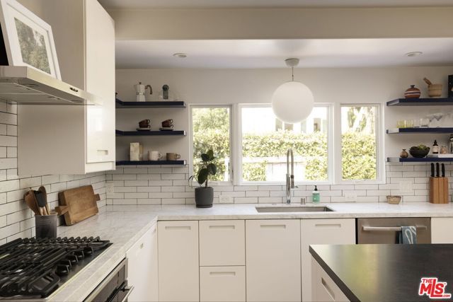 2813 Herkimer Street, Los Angeles, CA 90039