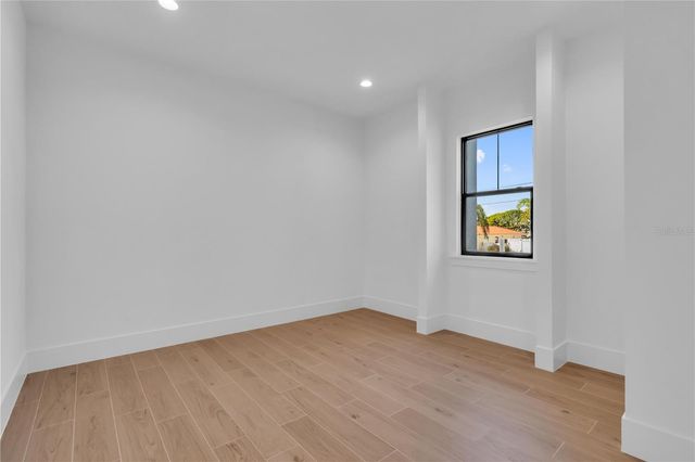 7125 WESTMORELAND DRIVE, Sarasota, FL 34243