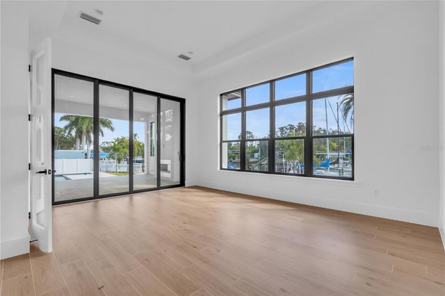 7125 WESTMORELAND DRIVE, Sarasota, FL 34243