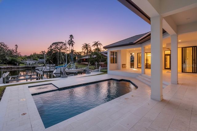 7125 WESTMORELAND DRIVE, Sarasota, FL 34243