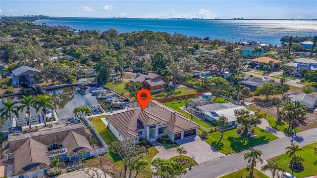 7125 WESTMORELAND DRIVE, Sarasota, FL 34243