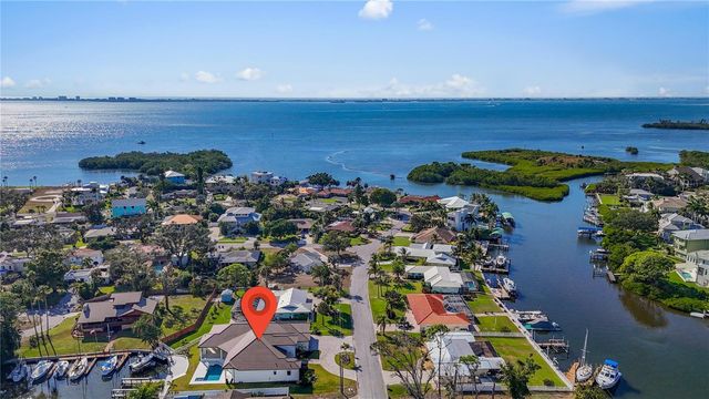 7125 WESTMORELAND DRIVE, Sarasota, FL 34243