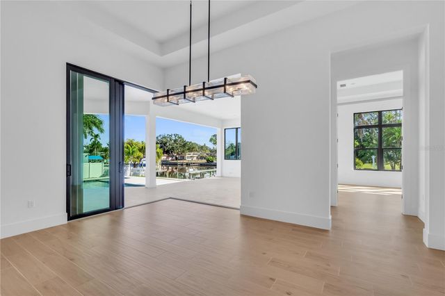 7125 WESTMORELAND DRIVE, Sarasota, FL 34243