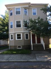158 Slater Park Avenue 1, Pawtucket, RI 02861