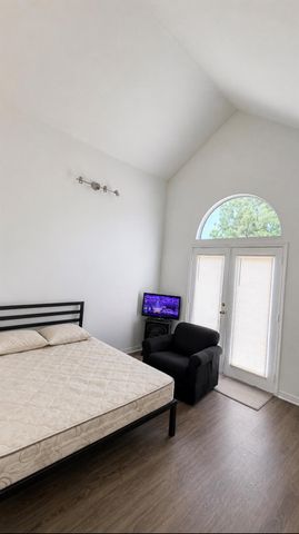 14550 Fonmeadow Drive 1500, Houston, TX 77035