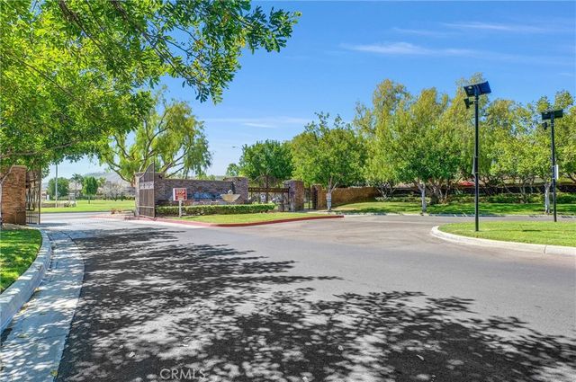 11499 Bridgeway, Riverside, CA 92505